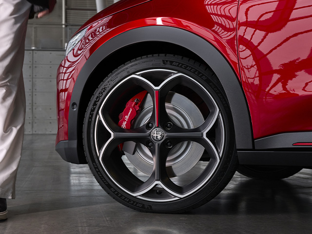 Alfa Romeo Junior - Junior Elettrica 2024 Technologie - NFT