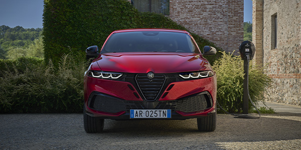 Alfa Romeo Tonale Plug-in Hybrid - Promo